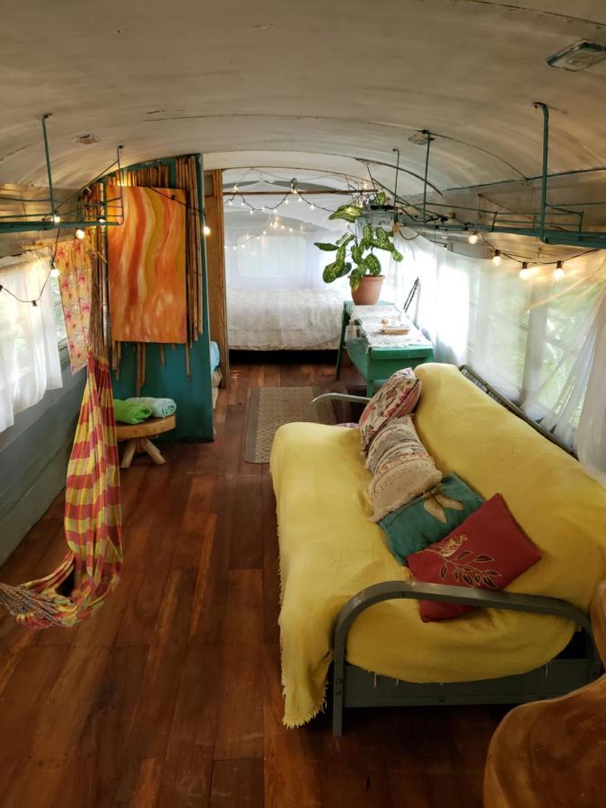Rainbow Caravan Hostel Las Pilas Luaran gambar
